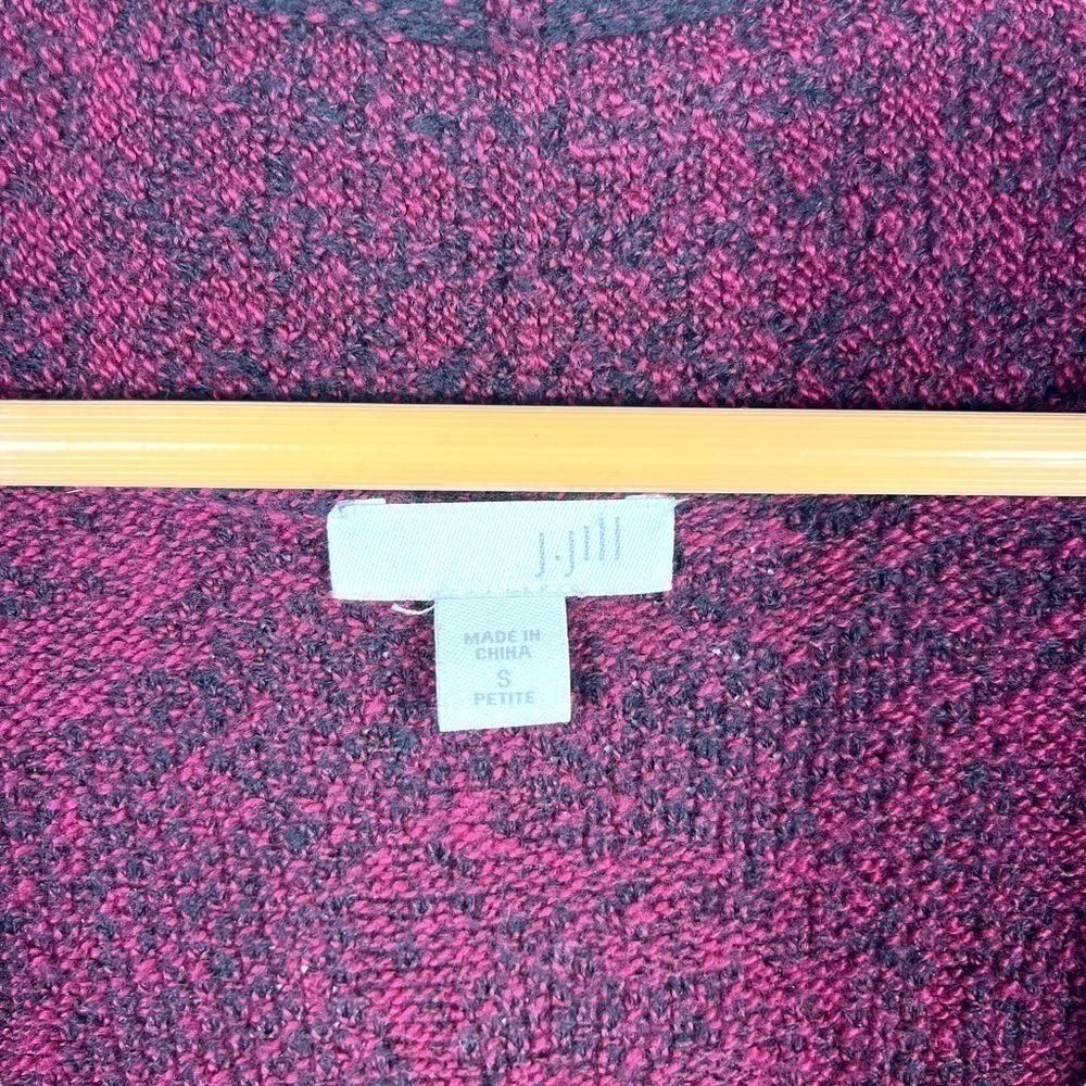 Textured Floral Sweater Cardigan - Picture 6 of 11